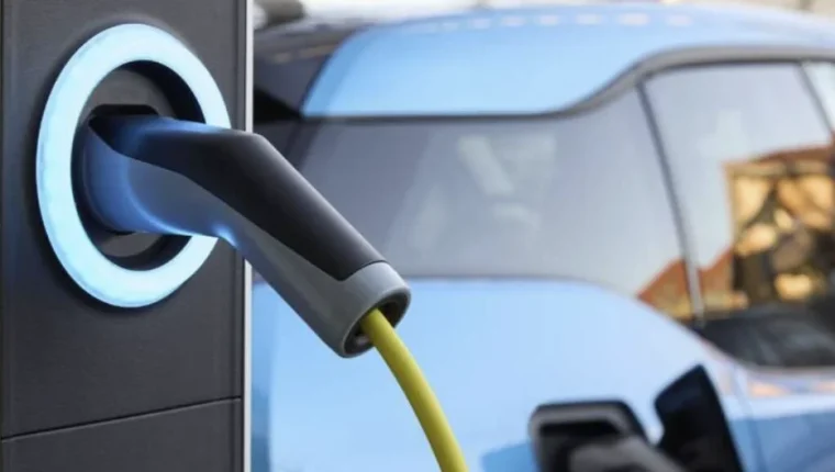 Elektrikli Araçlarda Yeni Vergi Gündemi: Yol Vergisi mi Geliyor?