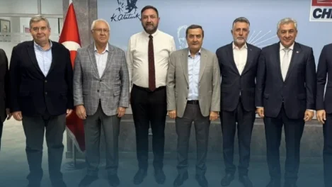 CHP İzmir’de eski belediye başkanları sahaya çıkıyor
