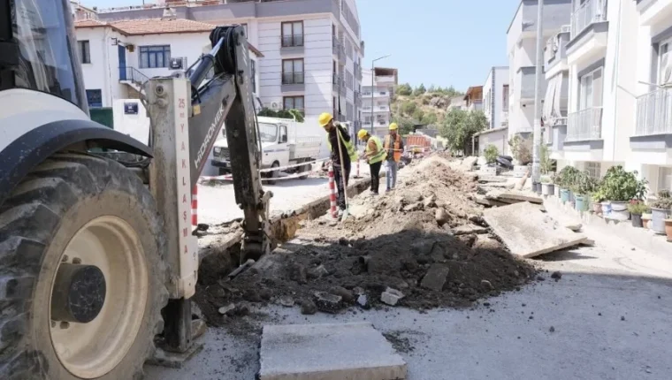 Dikili’de doğal gaz altyapısı Cumhuriyet Mahallesi’ne genişliyor