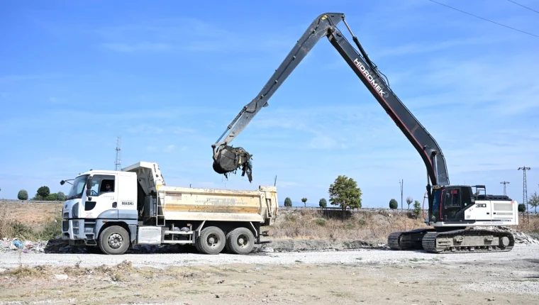 Manisa’da MASKİ'den 250 kilometrelik dere temizliği
