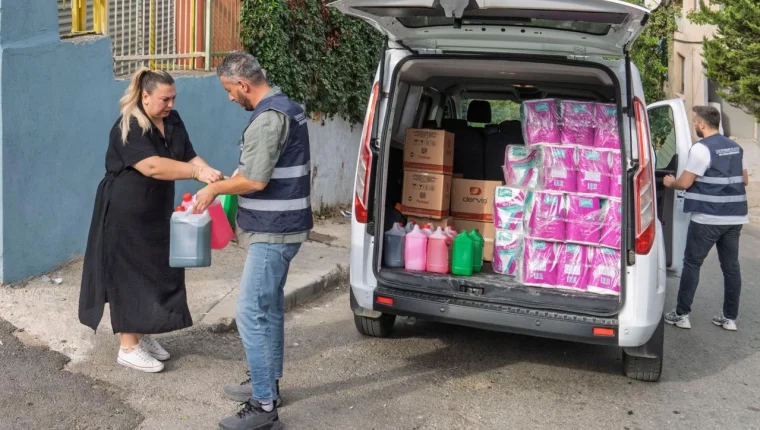 İzmir’de okullara hijyen seti desteği