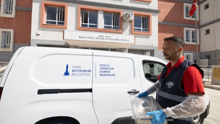 İzmir’de Özel Gereksinimli Öğrencilere Sıcak Yemek