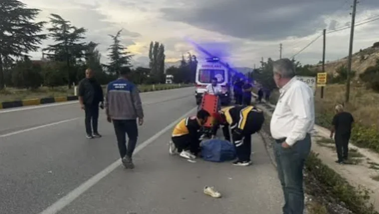 Isparta'da otomobil ile elektrikli bisiklet çarpıştı: 1 ölü