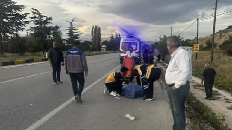 Isparta'da otomobil ile elektrikli bisiklet çarpıştı: 1 ölü