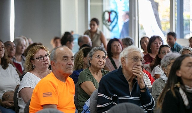 Güzelbahçe Sağlıklı Yaş Alma Merkezi yeni dönemini açtı