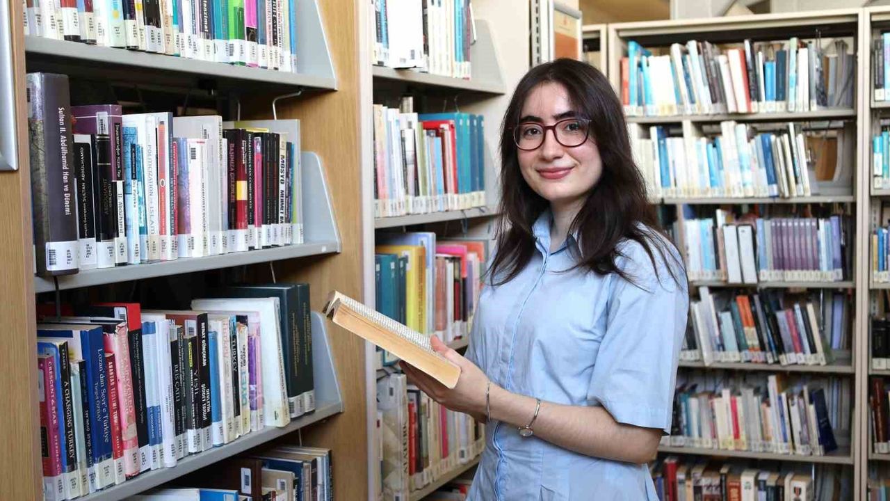 İEÜ mezunu Berra Okudurlar Avrupa’da öne çıktı