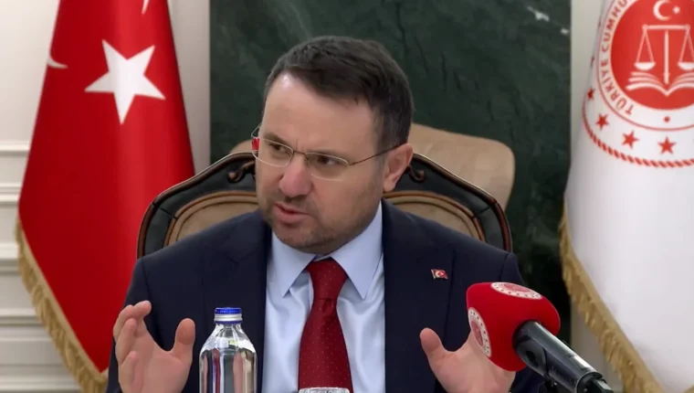 Adalet Bakanı Gürlek: Fon soruşturmasında 76 şüpheliye işlem