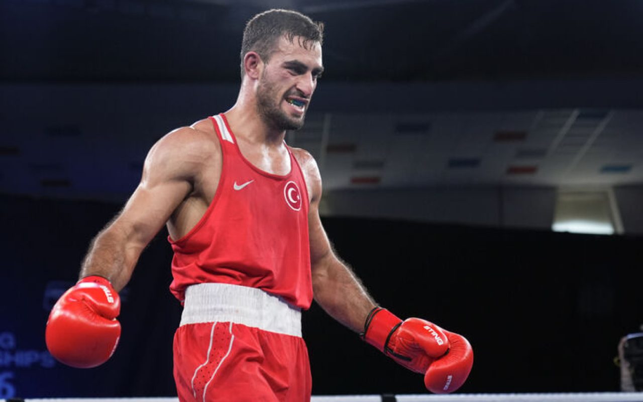 Emrah Yaşar, Avrupa Boks Şampiyonası’nda 90 kilo şampiyonu