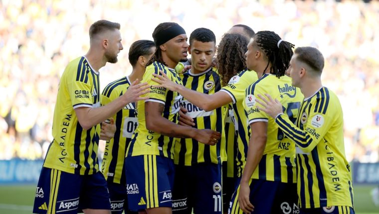 Fenerbahçe Azerbaycan’a gidiyor: Resmi açıklama bekleniyor