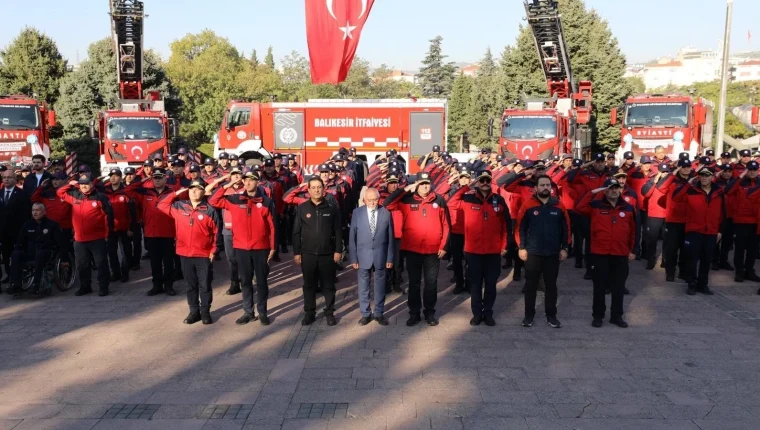 Balıkesir’de şehit ve gazi itfaiyecilerin adları araçlarda yaşayacak
