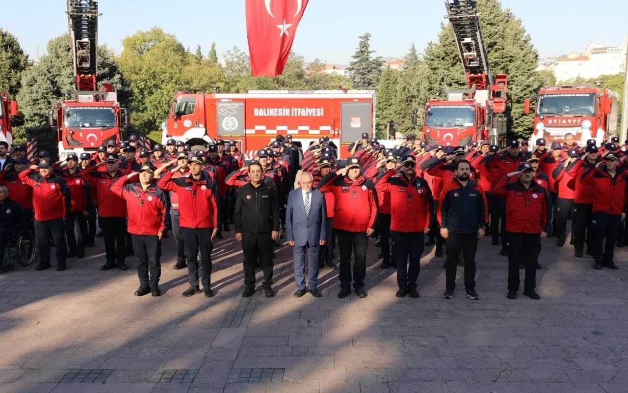 Balıkesir’de itfaiye araçlarına şehit ve gazi isimleri işlendi