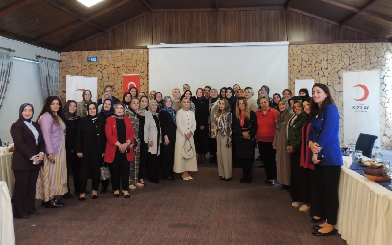 Kızılay Kadın Erzurum’dan Palandöken’de istişare buluşması