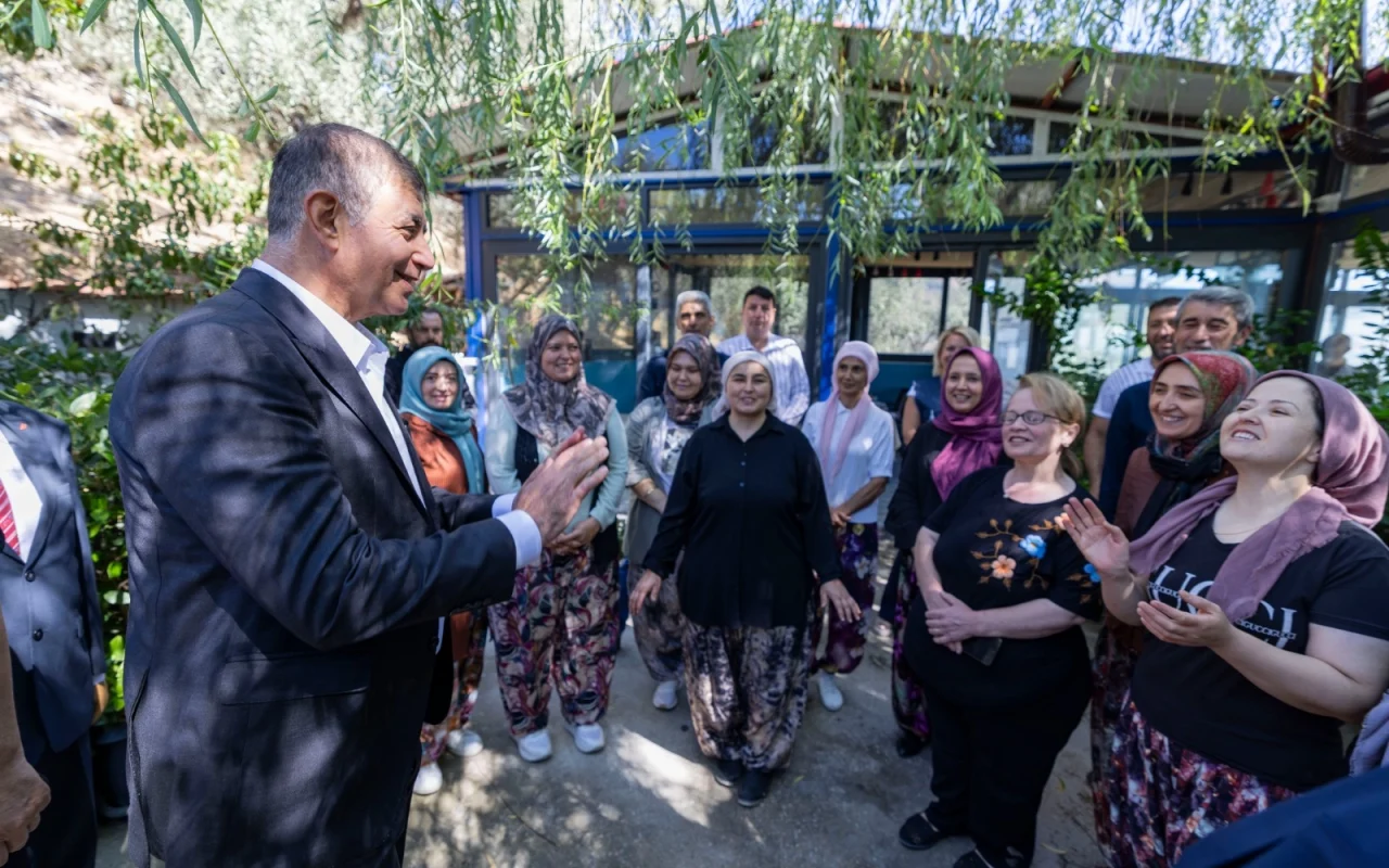 Cemil Tugay Bayındır’da mahallelerin taleplerini dinledi