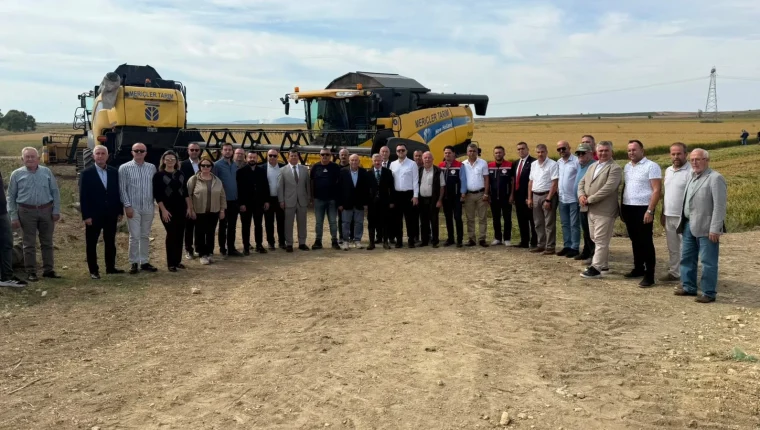 Keşan’da çeltik hasadı başladı: üreticiler ve protokol katıldı