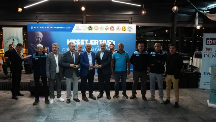 Neşet Ertaş için Kocaeli'de beşinci vefa gecesi düzenlendi