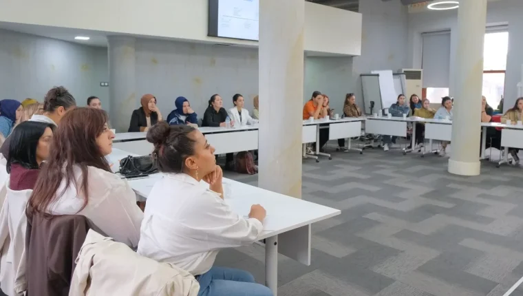 İzmit Belediyesi paylaşımlı kitap atölyesiyle okuma kültürünü güçlendiriyor