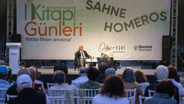 Hidayet Karakuş, 7. Homeros Kitap Günleri’nde okurlarıyla buluştu
