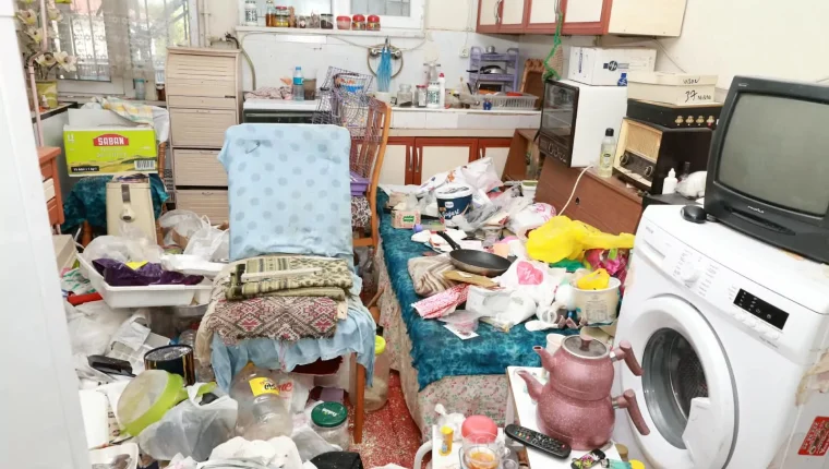 Bursa Osmangazi'de çöp ev temizliği: Belediye hızlı müdahale