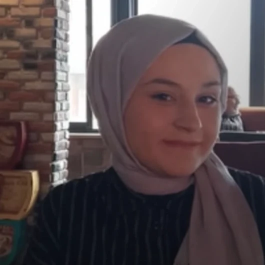 Etimesgut'ta okul önünde bıçaklanan kadın öldü