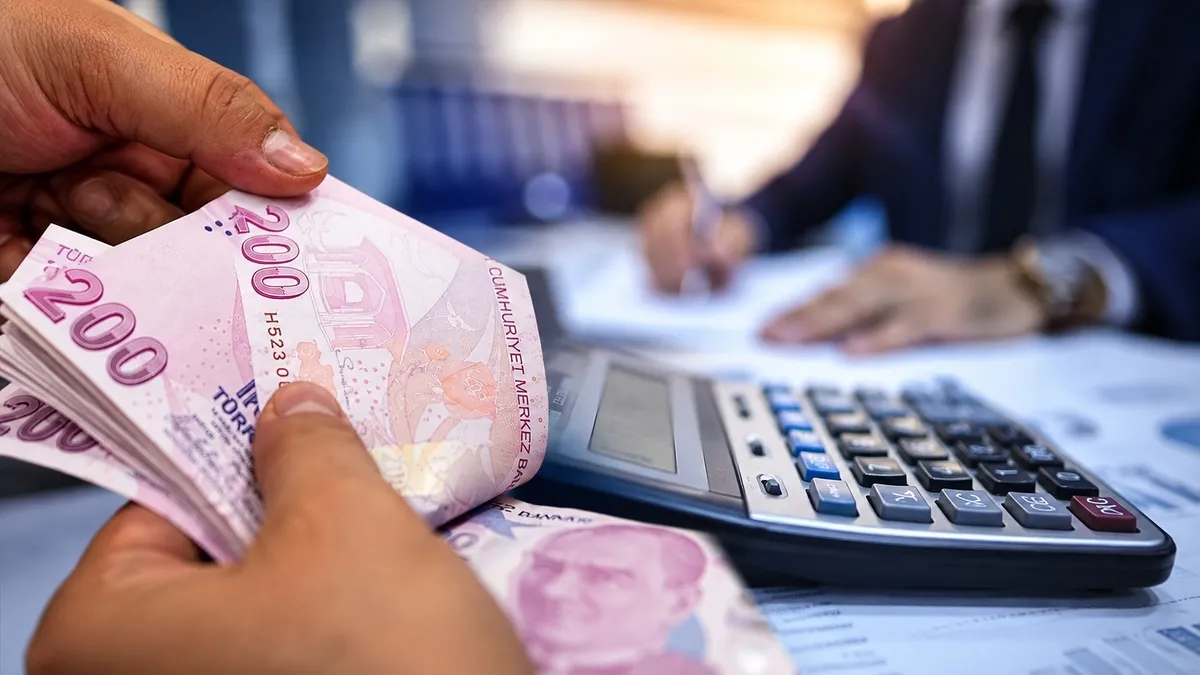 Memur ve emeklilerin Ocak 2027 zammı belli oluyor: En düşük 75.877 TL