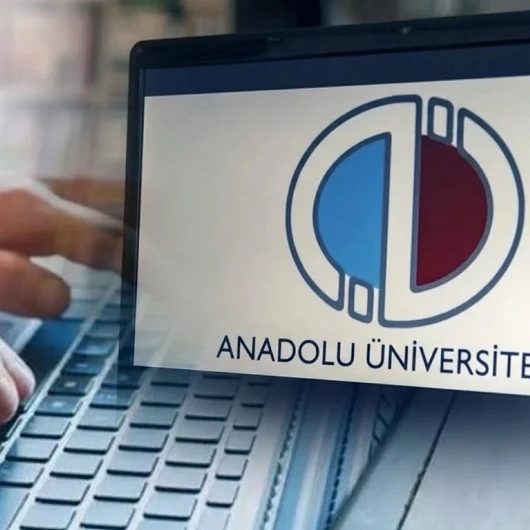 AÖF kayıt yenileme takvimi 2026-2027: Ücret ve son başvuru