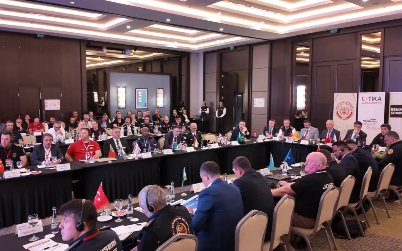 Konya'da Uluslararası İtfaiye Çalıştayı ve Tatbikat Başladı