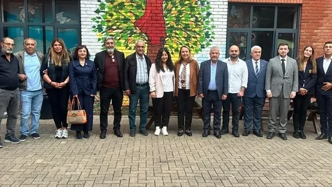 CHP İngiltere Birliği'nde yeni dönem: Semra Dinçer Londra'da