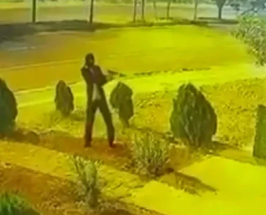 Diyarbakır'da iş yerine silahlı saldırı kamerada