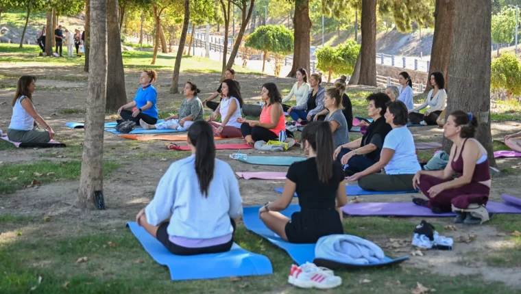 Bornova'da kadınlar sağlık ve huzur için bir araya geldi