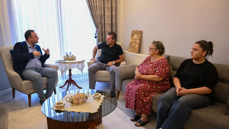 Bornova'da Başkan Eşki’den vefa ziyareti