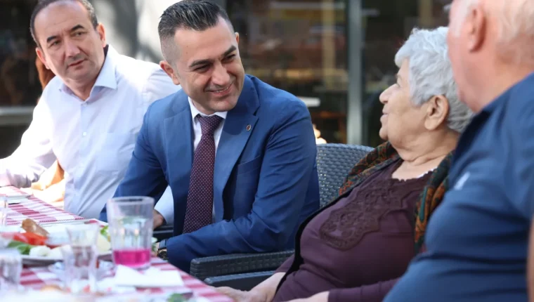 Antalya'da Alzheimer hastalarına moral: Mavi Ev etkinlikleri