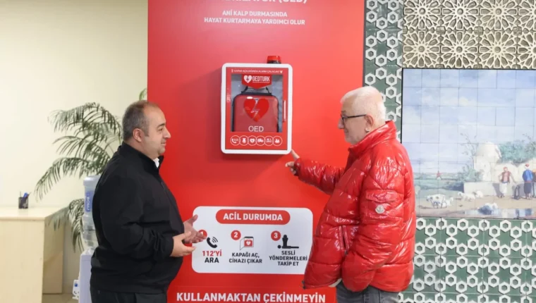 Gebze'ye OED cihazları yerleştiriliyor: Acil kalp müdahalesi adımı
