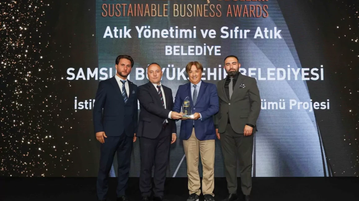 Samsun Büyükşehir'in Çiftlik Caddesi projesi sürdürülebilirlik ödülü aldı