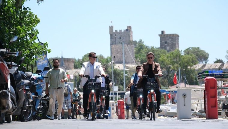 Bodrum’da elektrikli bisiklet paylaşım sistemi için imzalar atıldı