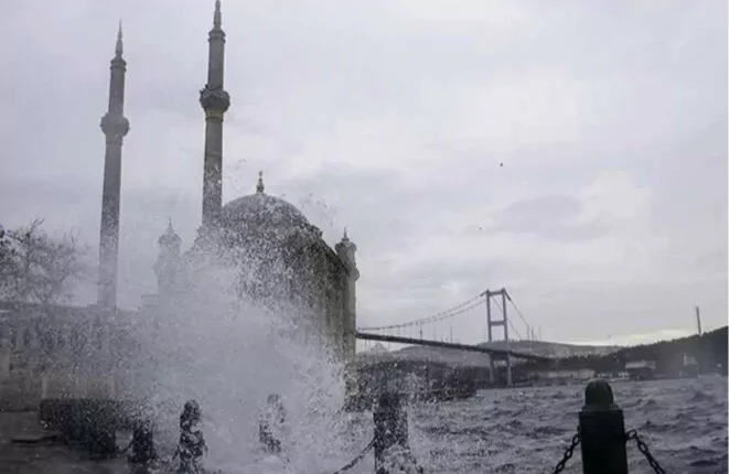 Meteoroloji'den 7 bölgede kuvvetli yağış ve rüzgar uyarısı