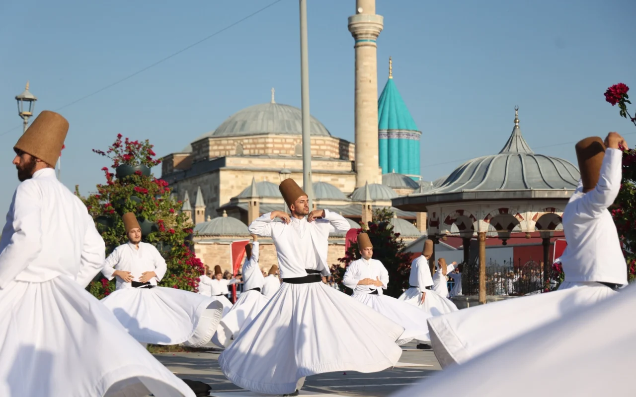 Konya'da mistik coşku