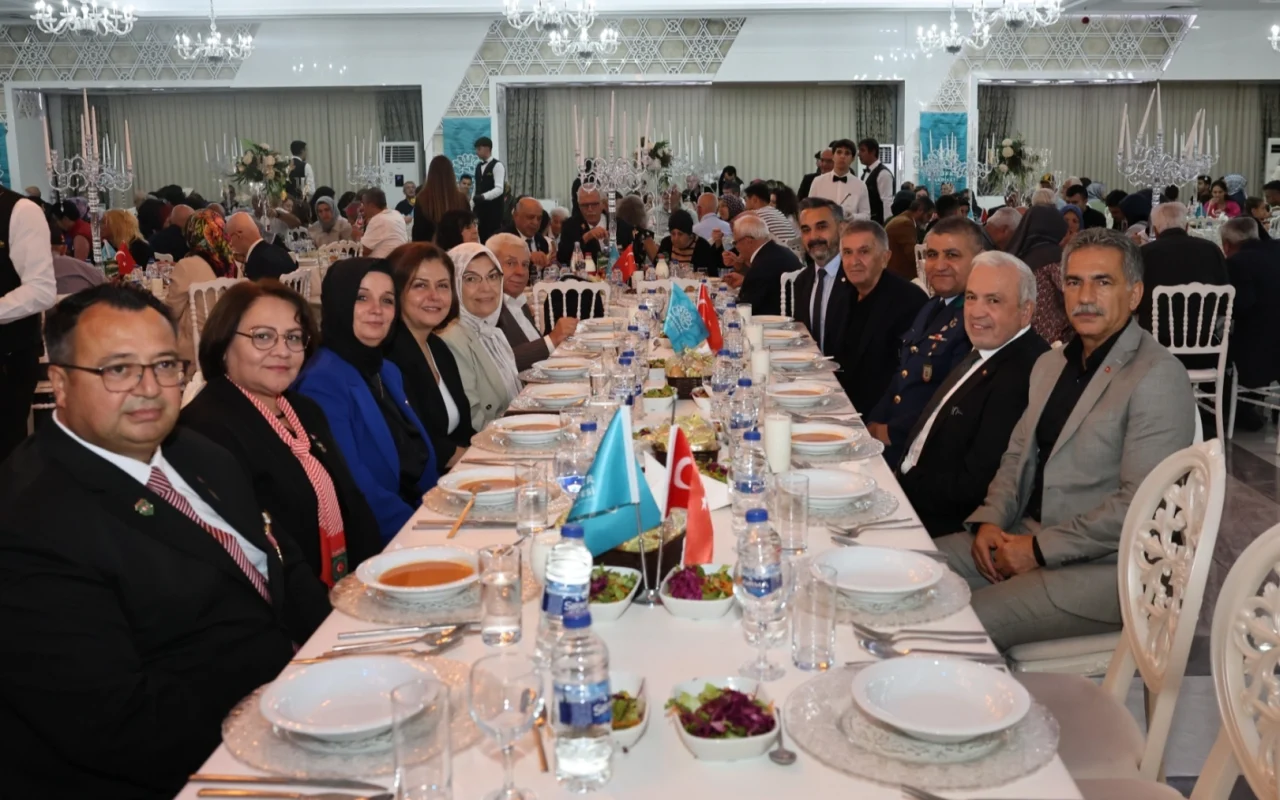 Nilüfer Belediyesi’nden şehit aileleri ve gaziler onuruna yemek