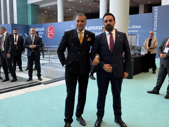 Mehmet Sena Yıldırım’dan Dikili’de siyasetçilere ve STK’lara sert eleştiri