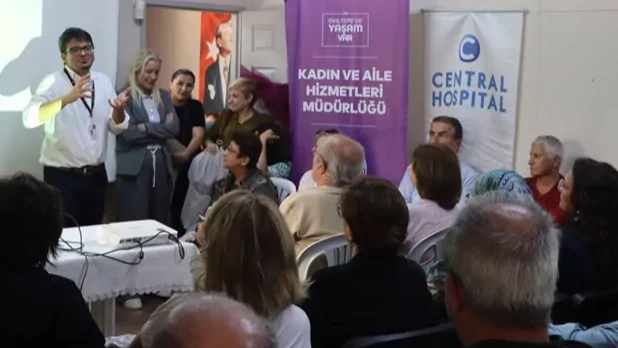 Dünya Yaşlılar Günü: Maltepe'de 'İleri Yaşta İyi Hissetmek' semineri