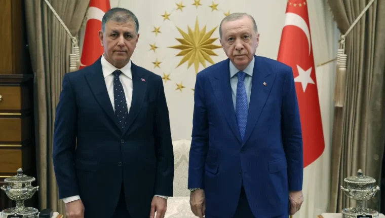 Cemil Tugay Cumhurbaşkanlığı Külliyesi'nde Erdoğan'la görüştü