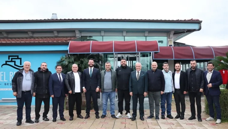 Başkan Özdemir Bursaspor taraftar liderleriyle Nilüfer'de görüştü