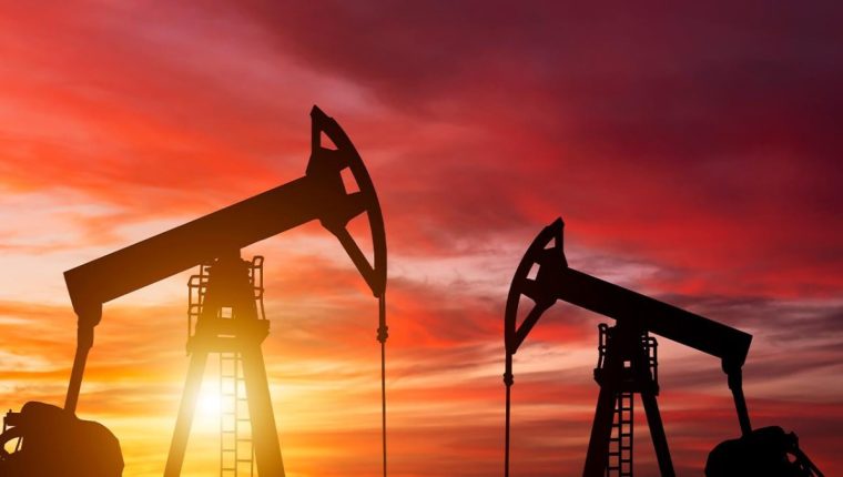 Brent petrol 100 doların üstüne çıktı: ABD-İran belirsizliği etkiledi