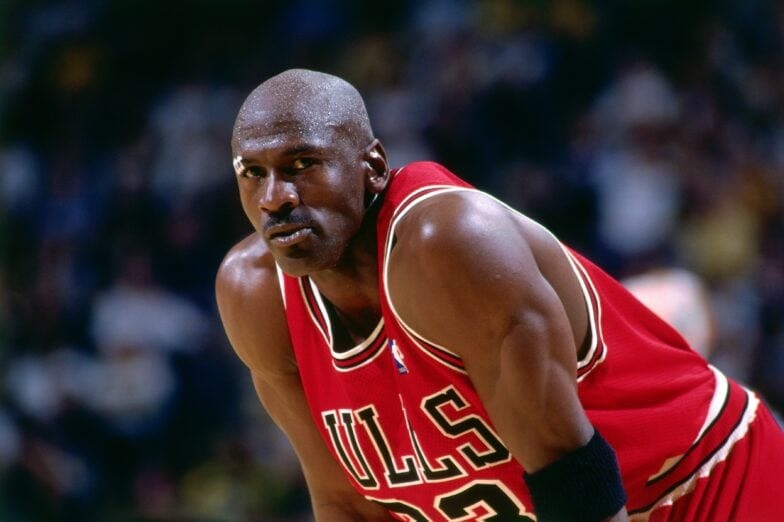 Michael Jordan'ın 'Last Dance' forması rekor fiyata satıldı