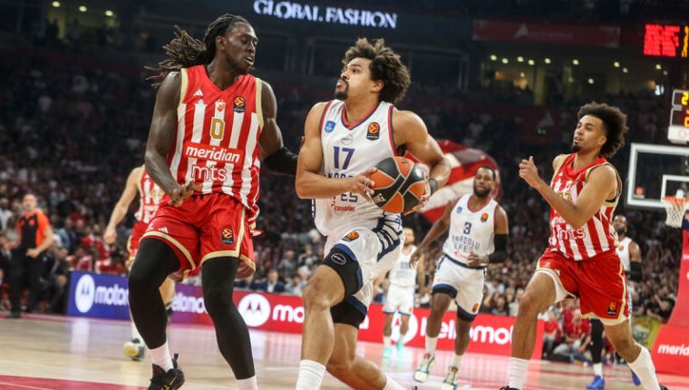 Anadolu Efes EuroLeague'de Kızılyıldız'a deplasmanda 77-72 yenildi