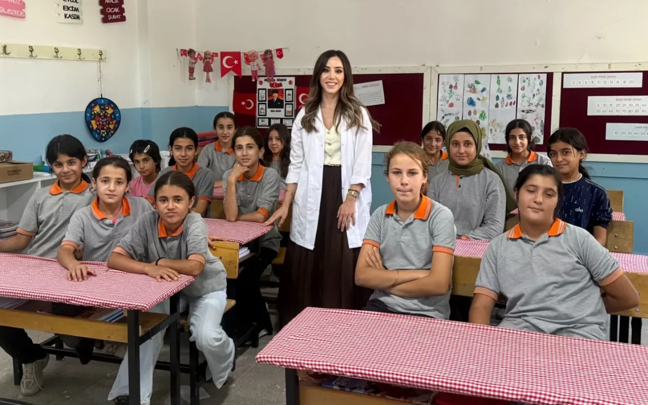 Kozluk'ta ergenlik eğitimi: Kız öğrencilere hijyen ve öz bakım