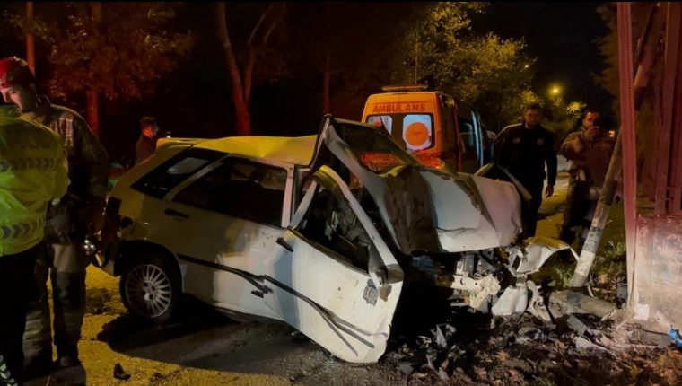 Bursa'da kontrolden çıkan araç hurdaya döndü