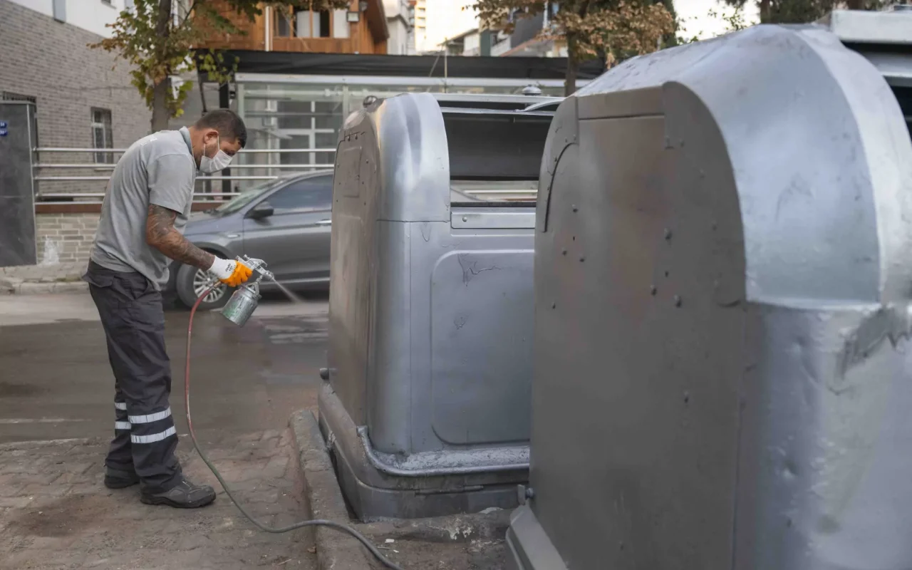 İzmir Bornova’da şafak mesaisi