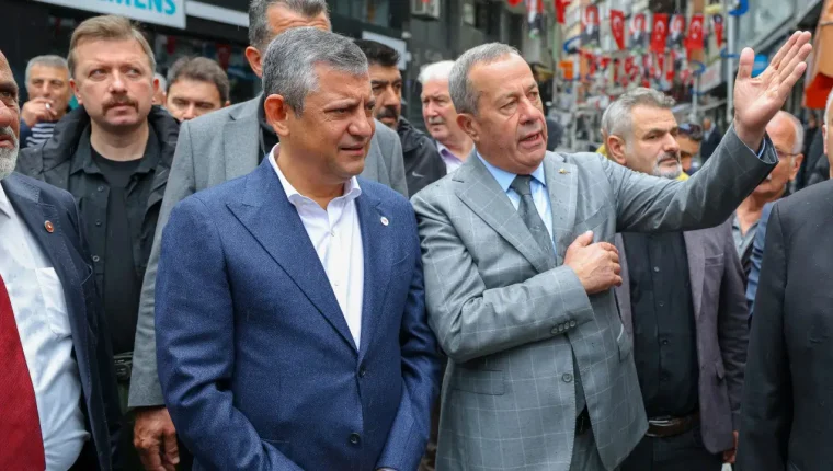 Özgür Özel Rize Pazar'da sel mağduru esnafı ziyaret etti