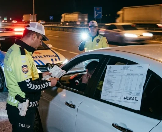 Afyonkarahisar'da 'dur' ihtarına uymayan sürücü yakalandı