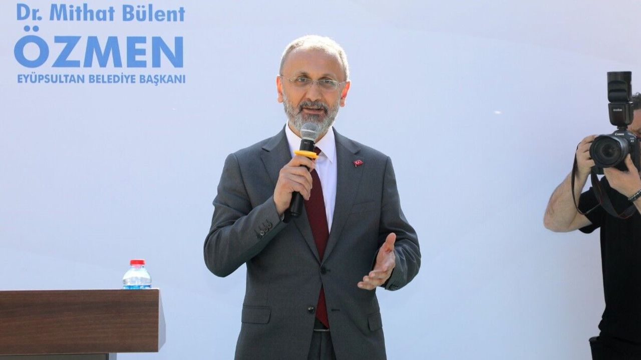 Eyüpsultan Belediyesi'ne operasyon: Başkan da dahil 28 gözaltı